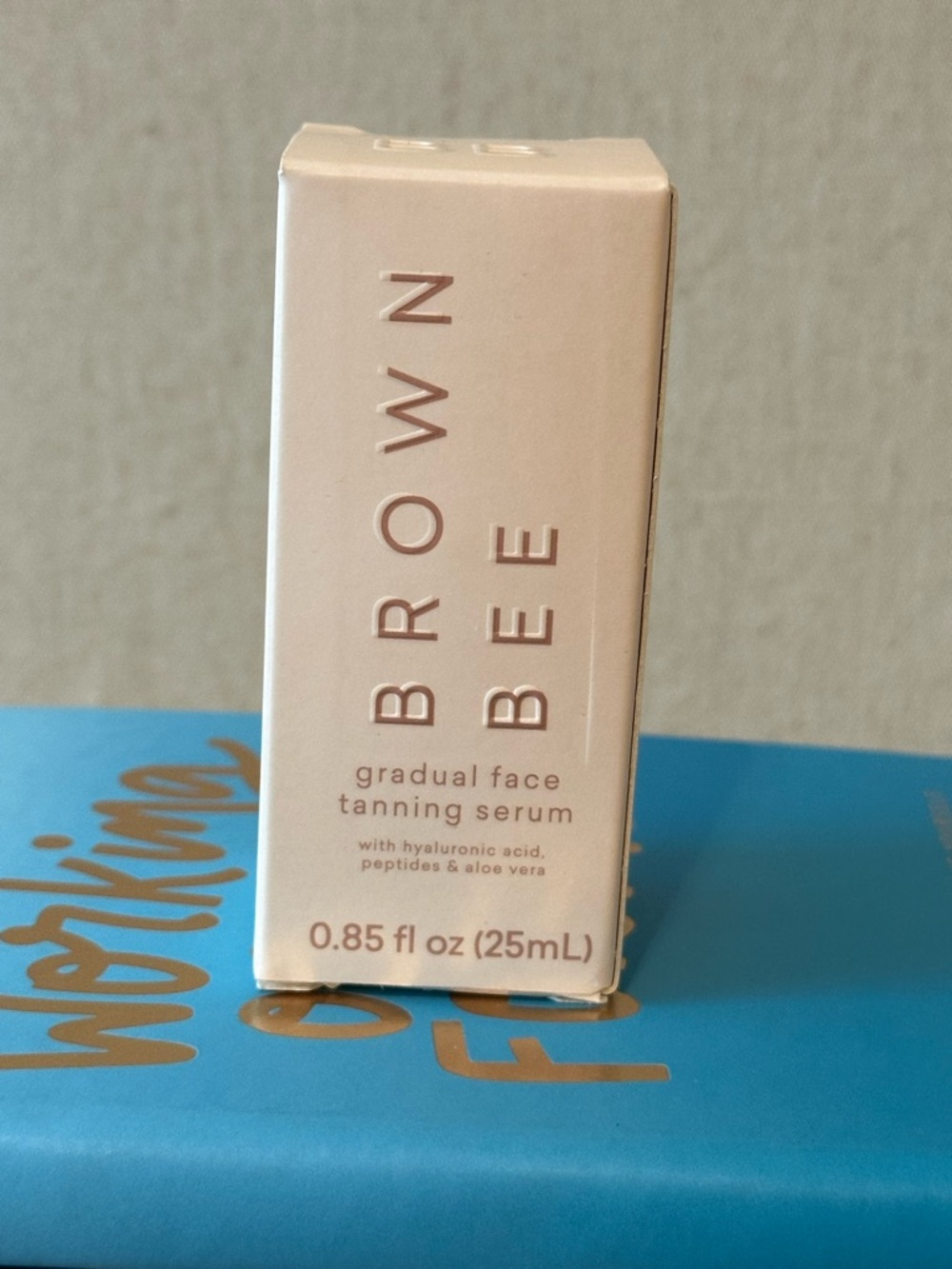 Brown Bee Gradual Face Tanning Serum — Nude/Tan